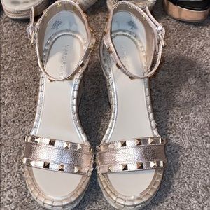 Marc Fisher rose gold wedges